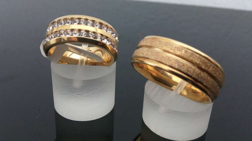 Aliança namoro - compromisso - casamento em ouro laminado 18K