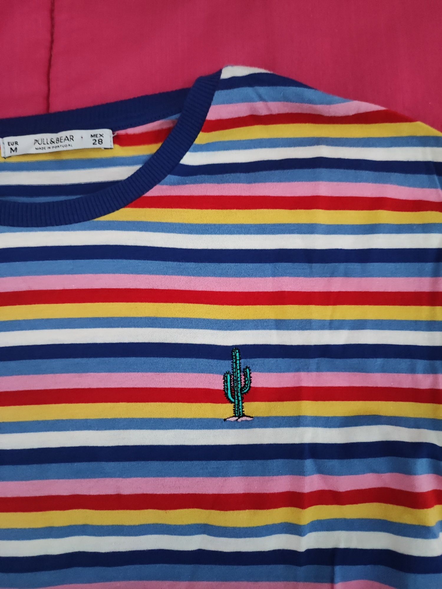 T-shirt arco-íris Pull & Bear