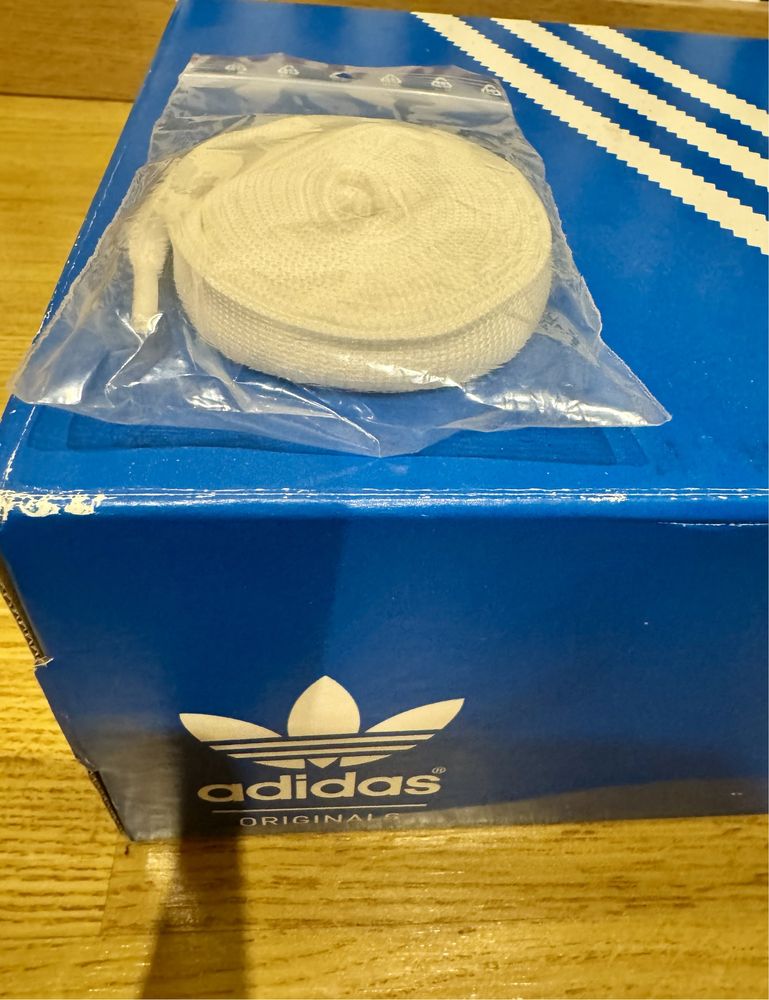 Ténis Adidas Originals - tamanho 39