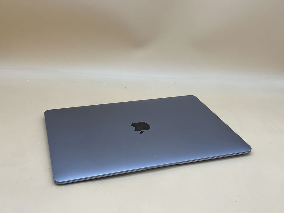 Macbook air 2019 256 ssd i5