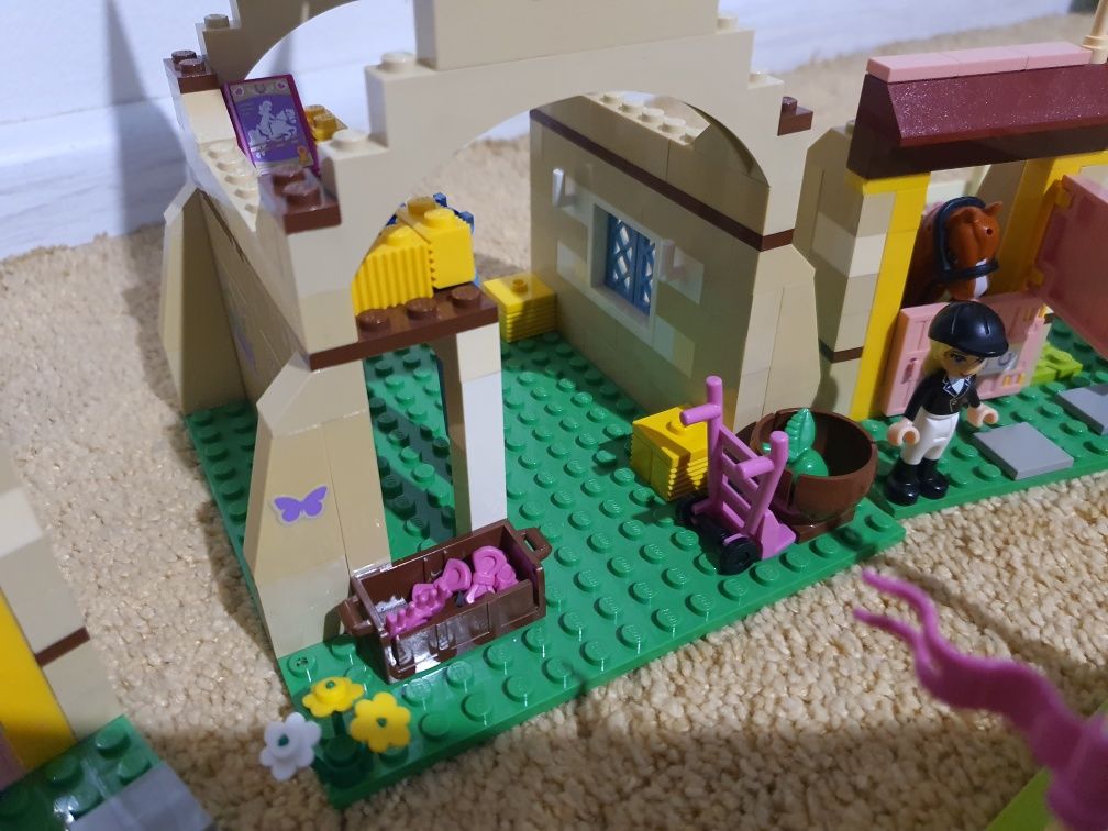 Zestaw Lego Friends 3189 Stadnina w Heartlake