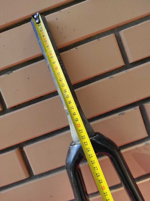 Легка карбонова вилка Boardman Hybrid Pro Carbon 700c QR