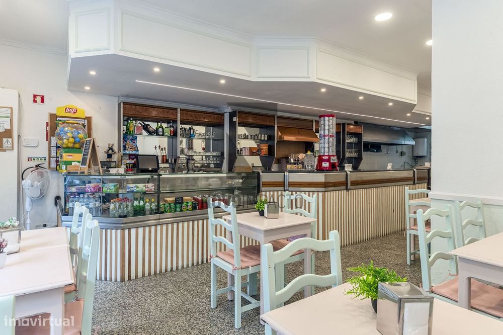 Snack-Bar/Restaurante em Funcionamento – Centro do Montijo