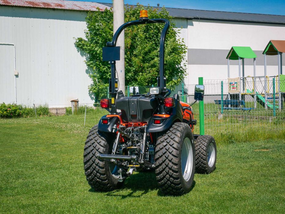 Ciągnik komunalny TAFE 6028 H [HST] 24,4 KM nie Farmtrac, Solis
