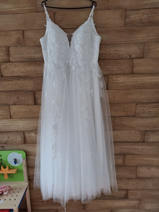 Suknia ślubna z regulacja