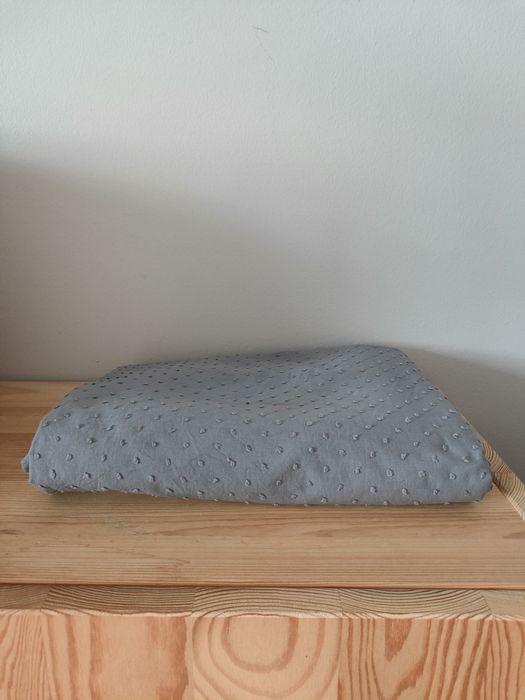 bawełniany obrus w kropeczki Zara home