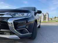 Mitsubishi Outlander 2016r 2,4 benzyna 4WD czarny automatyczna