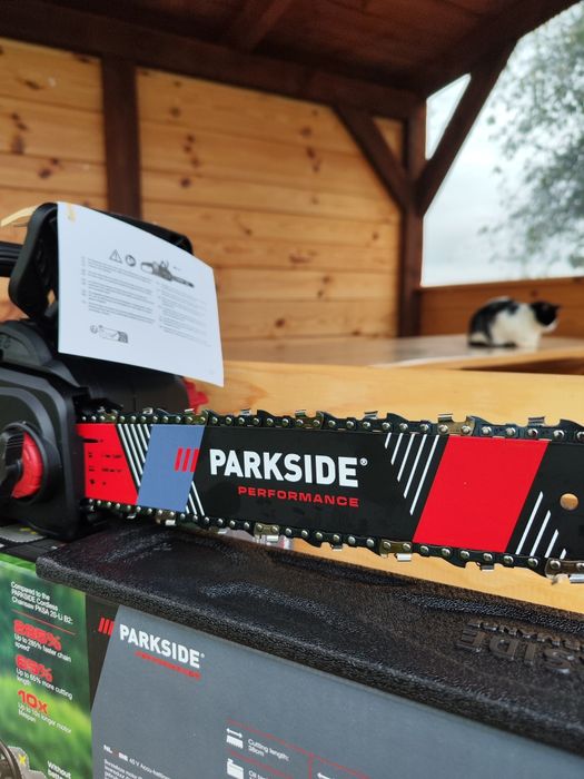 Акумуляторна ланцюгова пила Parkside PERFORMANCE PPKSA 40-Li B2
