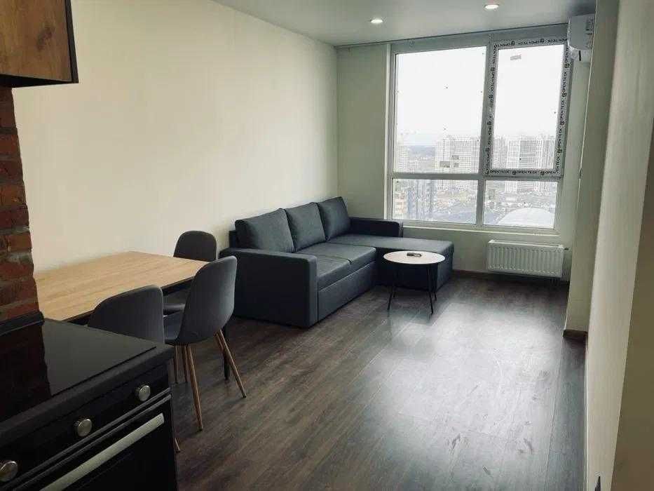 Продам 1к квартиру в ЖК Варшавський мікрорайон буд.2.1