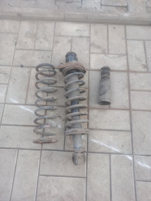 Задняя стойка с пружинами митсубиси лансер 9.