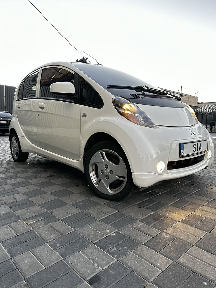 Mitsubishi I-miev 2011