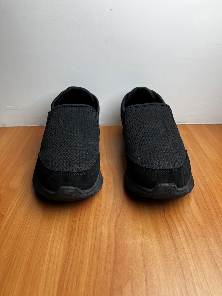 Кроссовки Skechers,размер 41,оригинал,кеды,осенние,сетка,спорт,чёрные