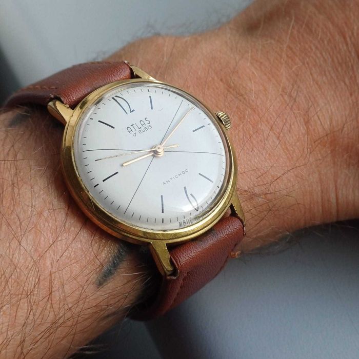 Złocony atlas z Błonie, 17 Rubis, AU20 kal 2409