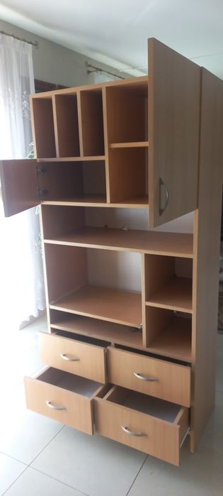 Witrynka biblioteczka dla dziecka lub do biura