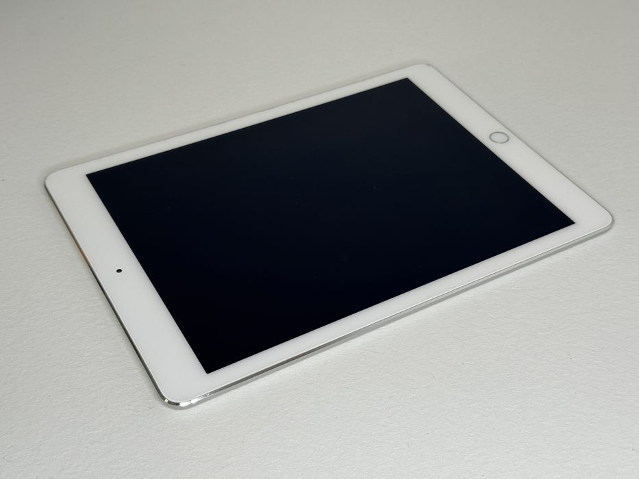 iPad Air 2 (A1566) - uszkodzony - faktura VAT 23%