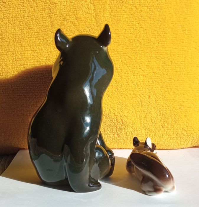 Figurka Łomonosow - niedźwiedź .