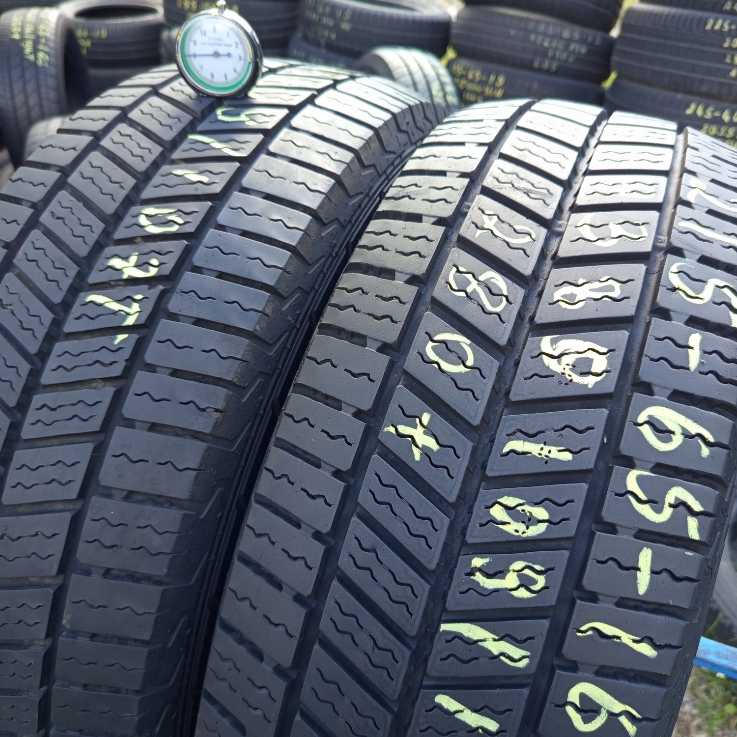 215/65r16C Continental VanContact A/S Ultra z 2023r 8mm