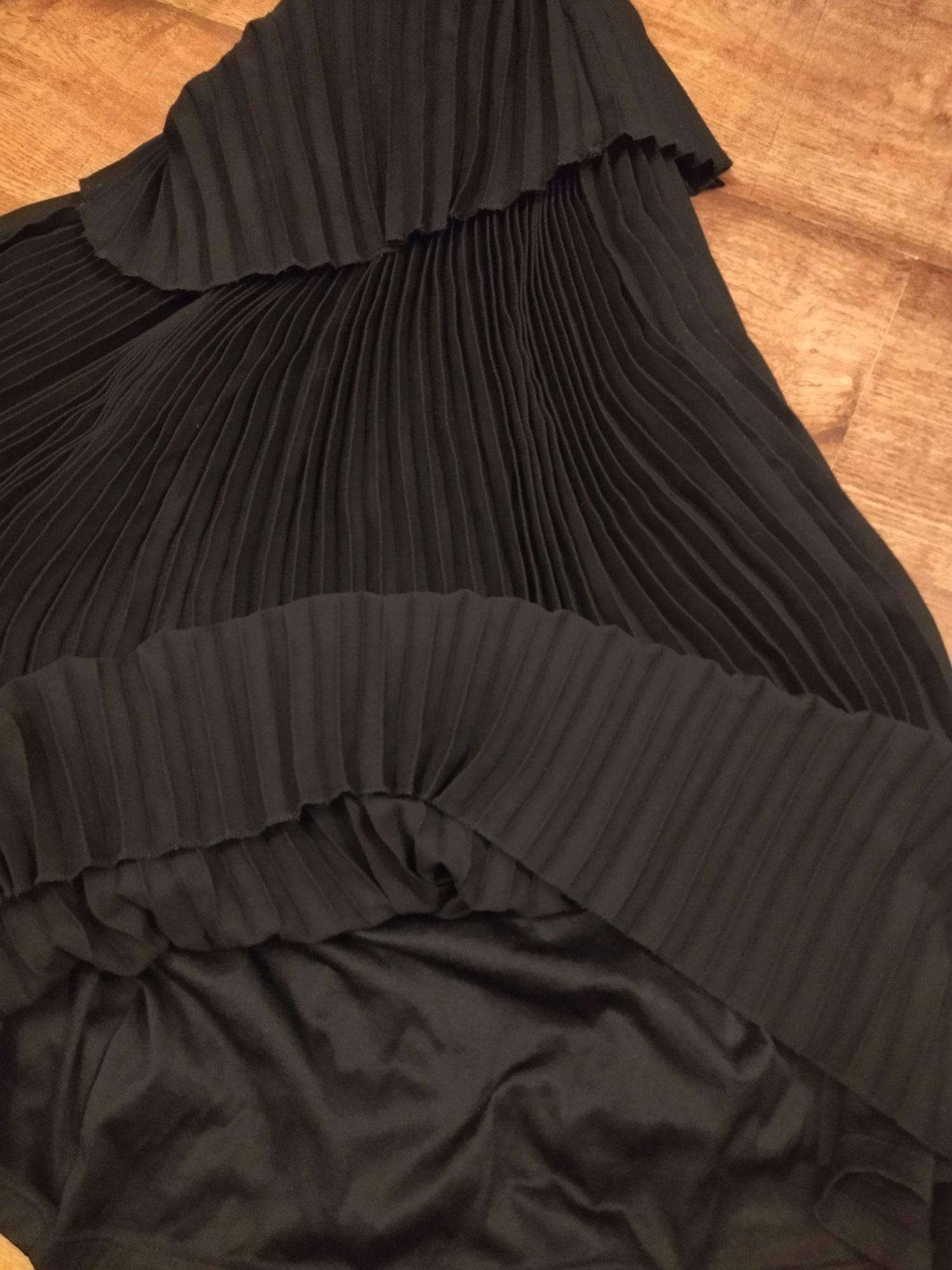 Czarna, plisowana sukienka Esmara rozmiar 40