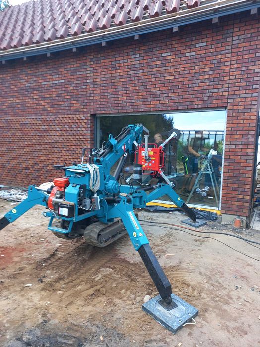 Mini Żuraw MAEDA 205 pająk wynajem 150zł/1h