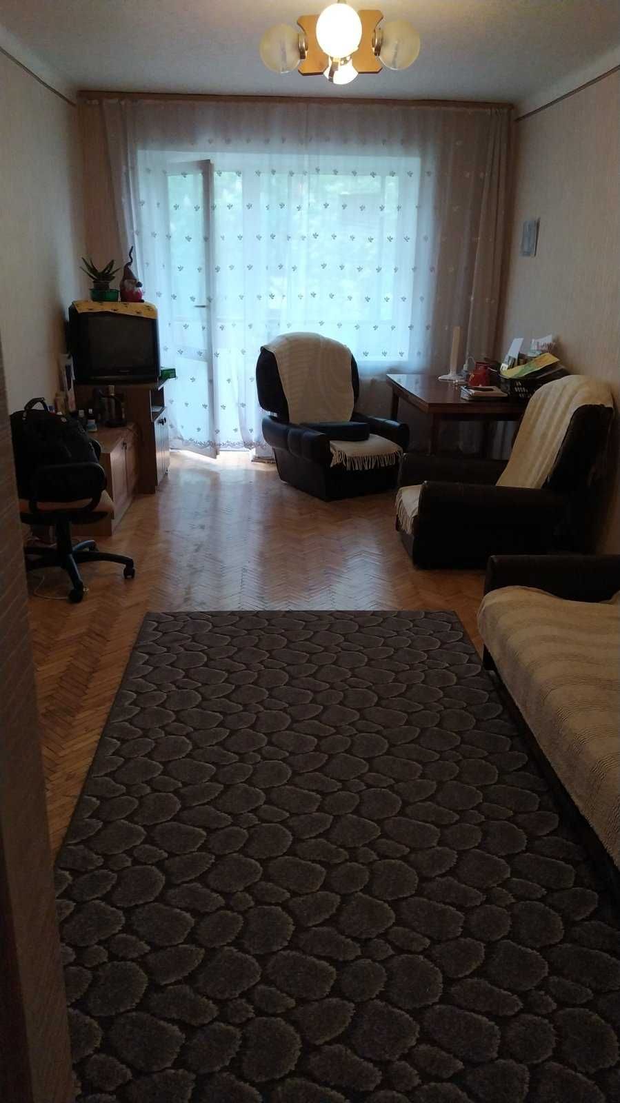 Здам 2к квартиру,м Нивки-15 хв. пiшки, Щербакiвського вул.,56/7