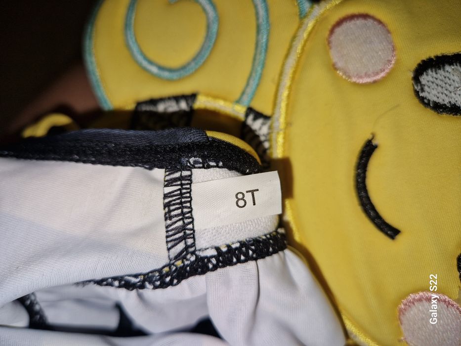 Цікавий суцільний купальник " бджілка" на 7-8 років