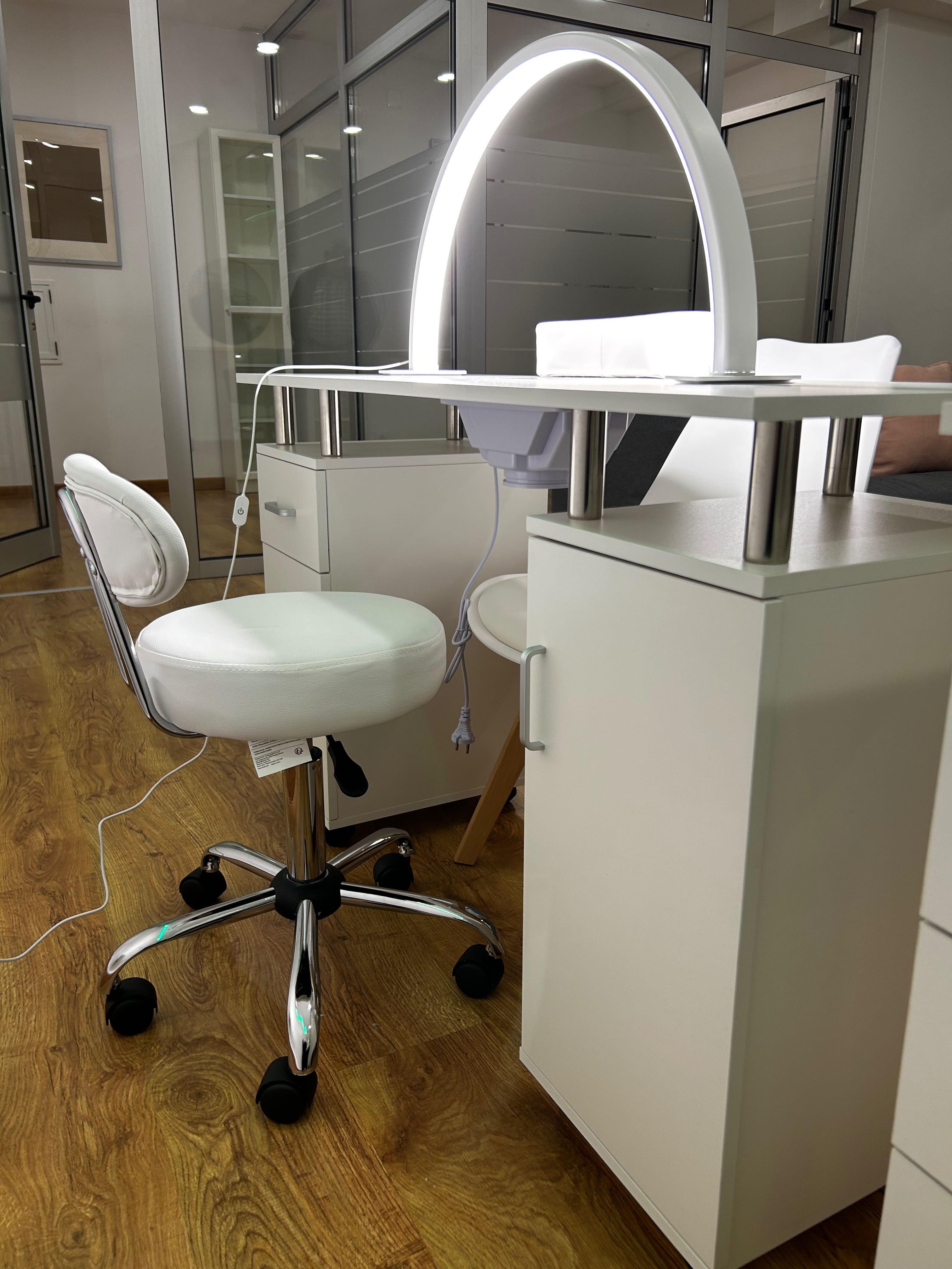 Estação de manicure com LED - Novo