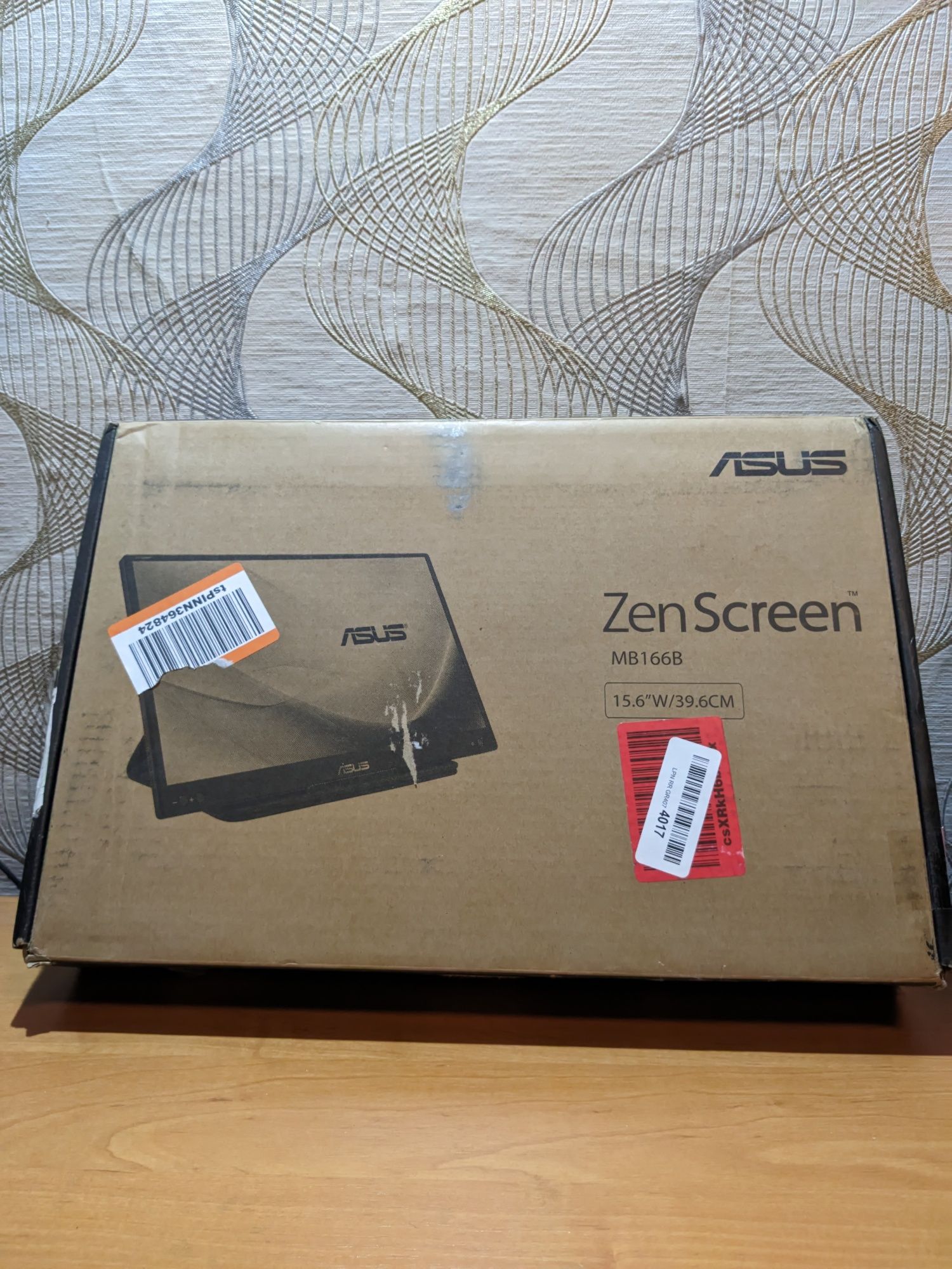 Портативний монітор Asus ZenScreen MB166B