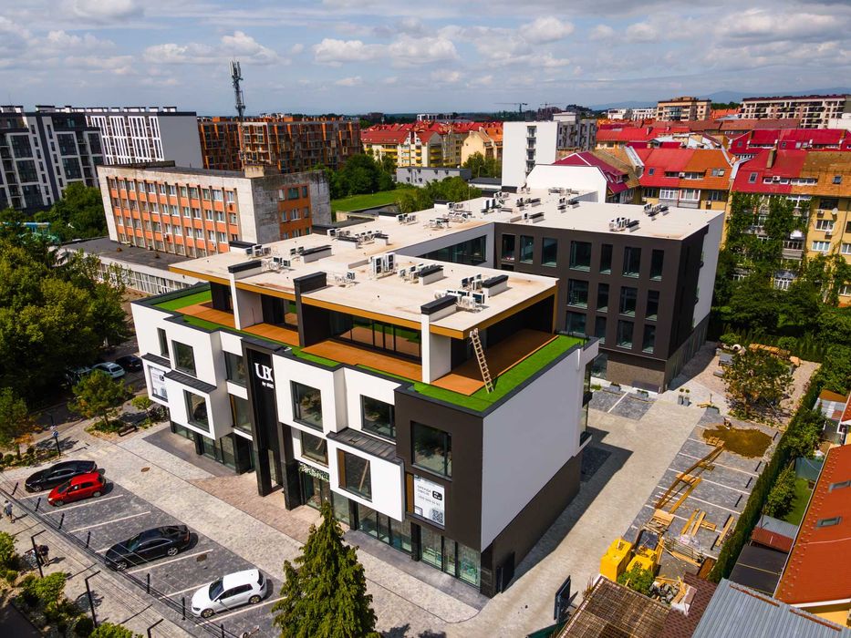 Оренда офісу 230 м² у бізнес-центрі UBC, Ужгород, 4 поверх – BC 405