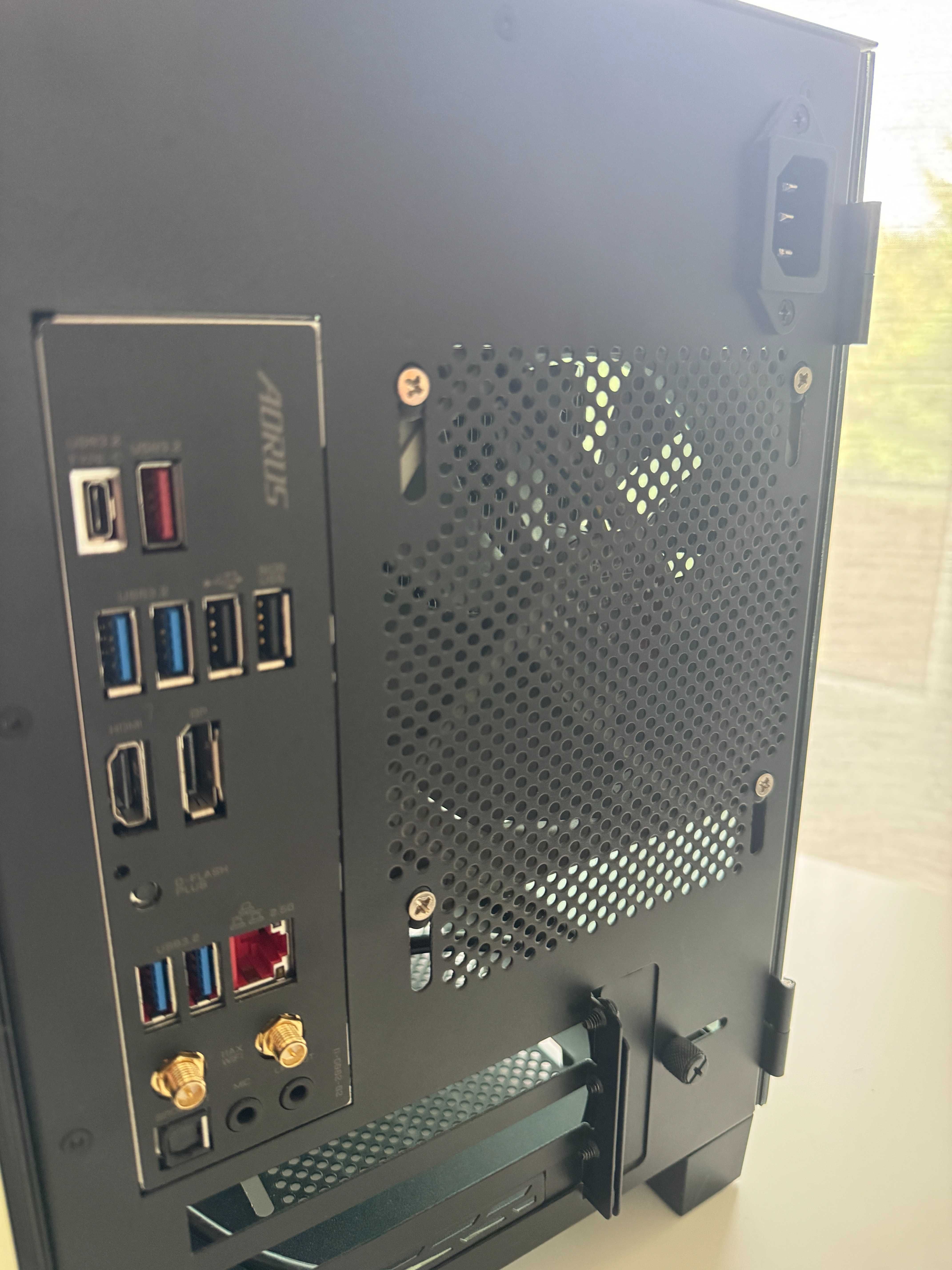 Gamingowy Komputer: i5-12600K, RTX 3070Ti, 16GB RAM, 1Tb NVMe,mini-itx