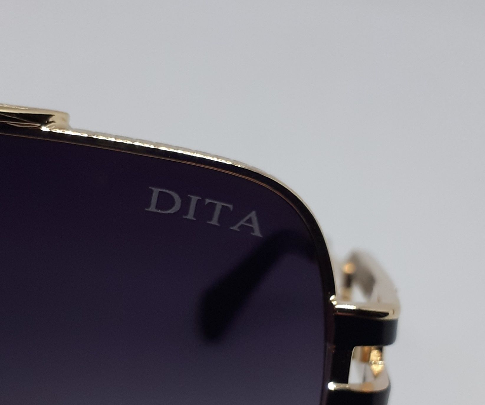 Dita стильные мужские очки темно серый градиент в золотой метал оправе