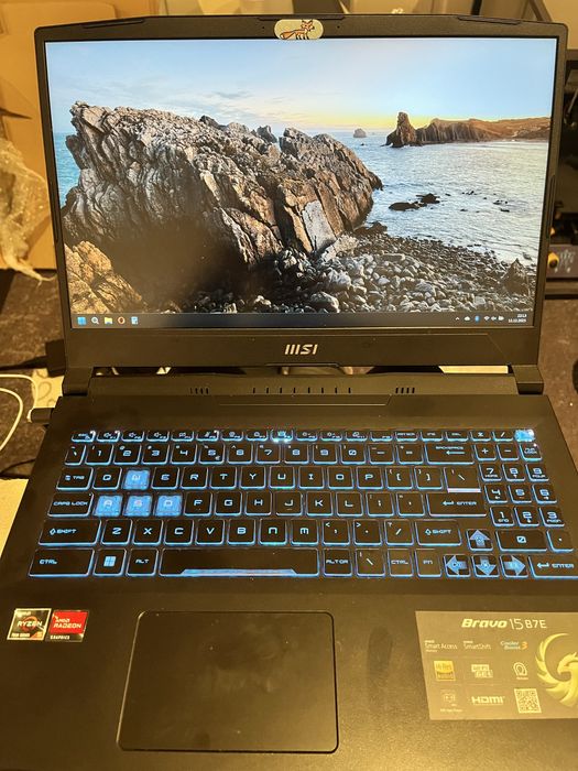 Laptop gamingowy MSI Bravo 15 B7E Ryzen 5 RX6550M