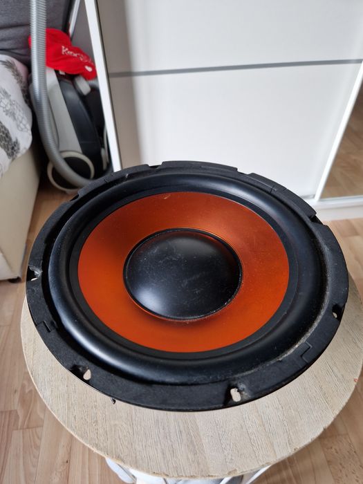 Głośnik niskotonowy