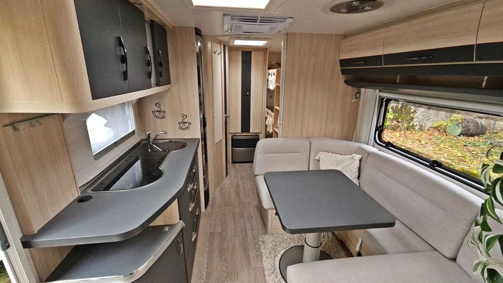 Hobby 545 KMFE de Luxe Edition/łóżko piętrowe trzyosobowe/klima/mover