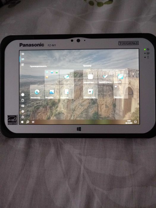 Продам планшет panasonic FZ-M1