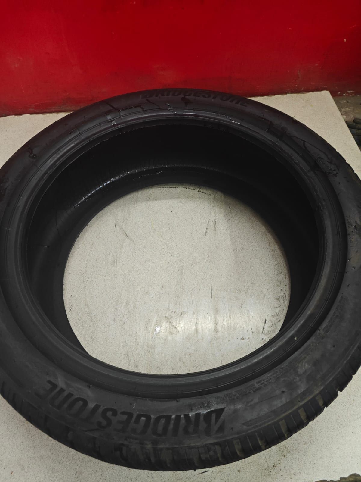 Opony 265/45/21 Bridgestone