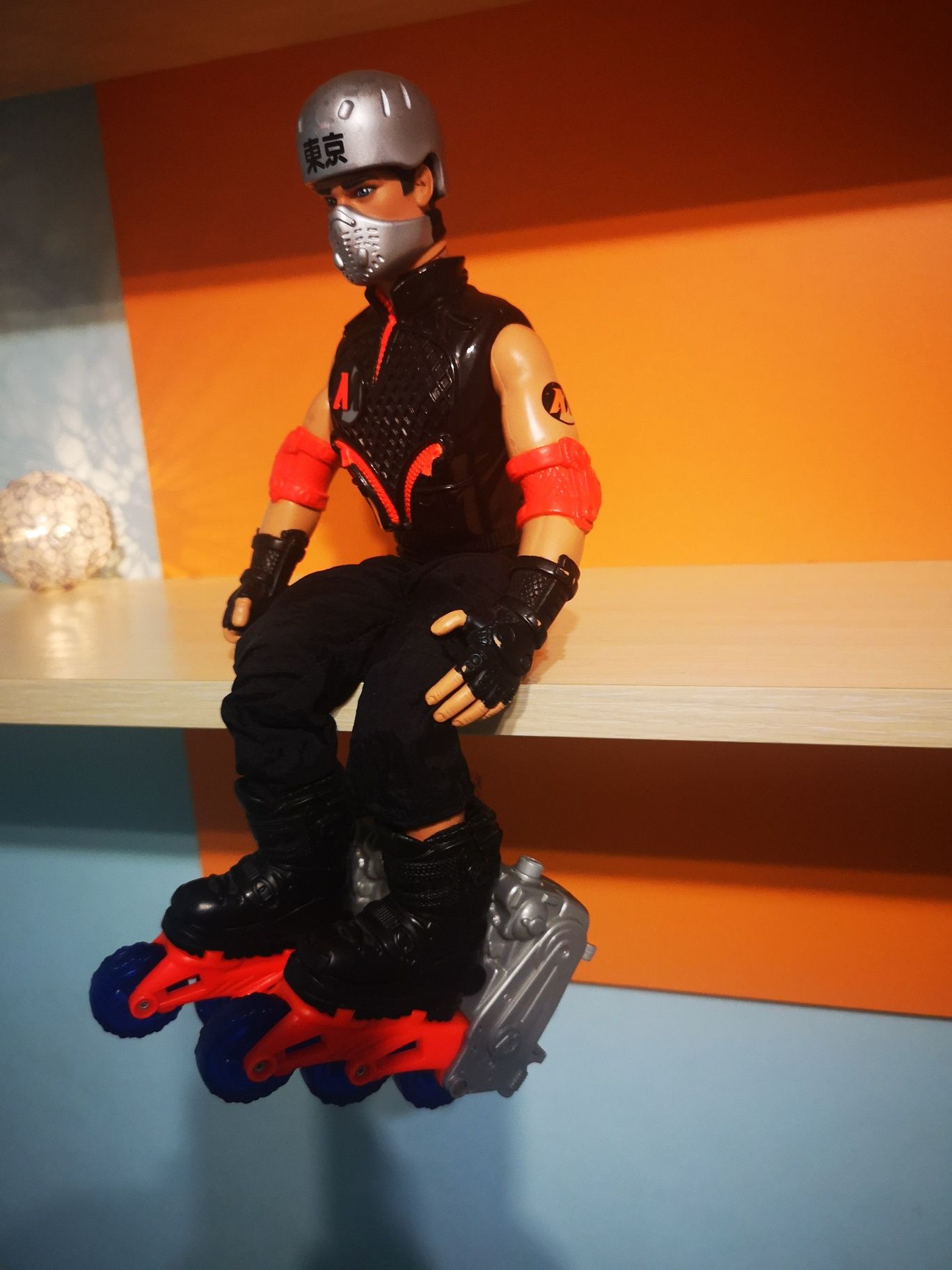 Hasbro Action Man roller skater, lalka figurka na rolkach z Action Man