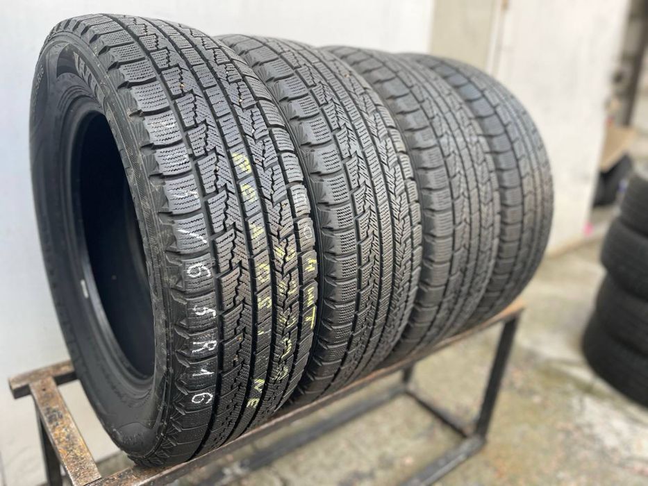 Шини б/у 205/65 r16 зимові
