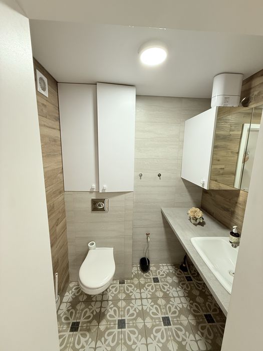 Оренда офісу з власним туалетом біля метро Ярослава мудрого