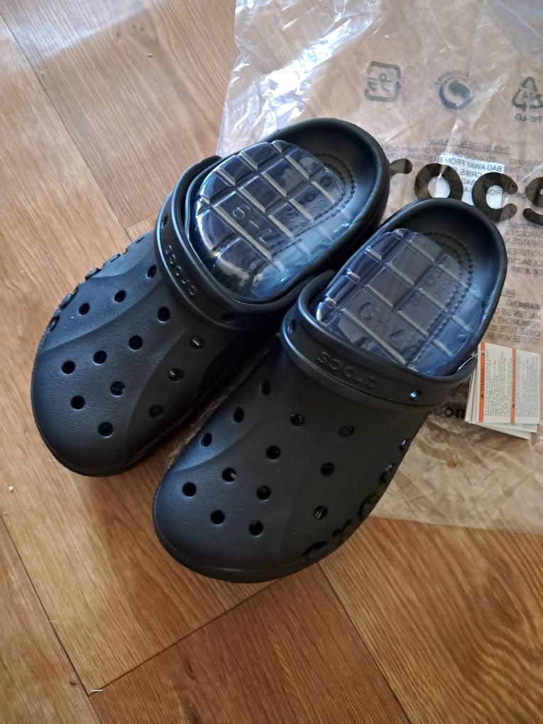 Crocs baya platform clog w9