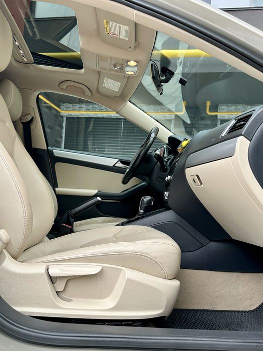 Volkswagen Jetta 2.5 SEL Premium Avtomat!