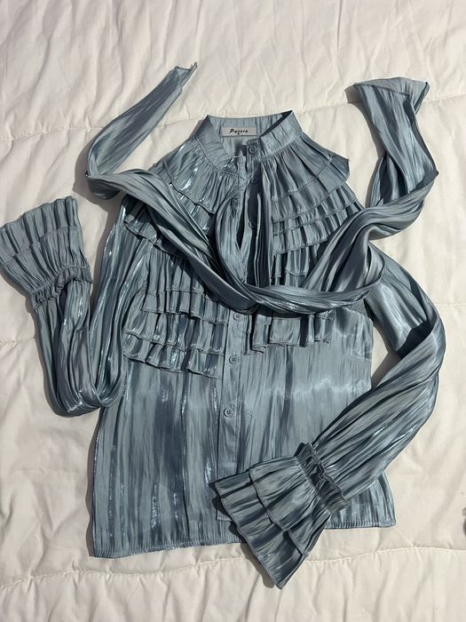 Blusa de cetim magnifica