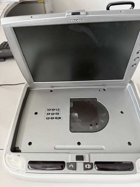 Стельовий автомобільний монітор с DVD-ресивером NECVOX
 RE-1569D