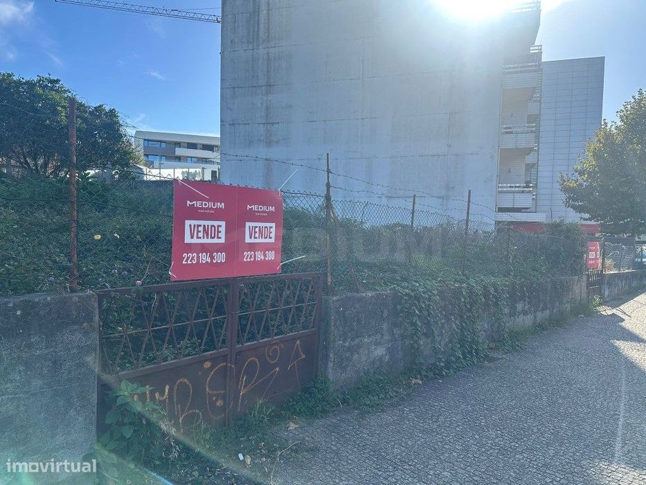 Terreno para construção - centro da Maia