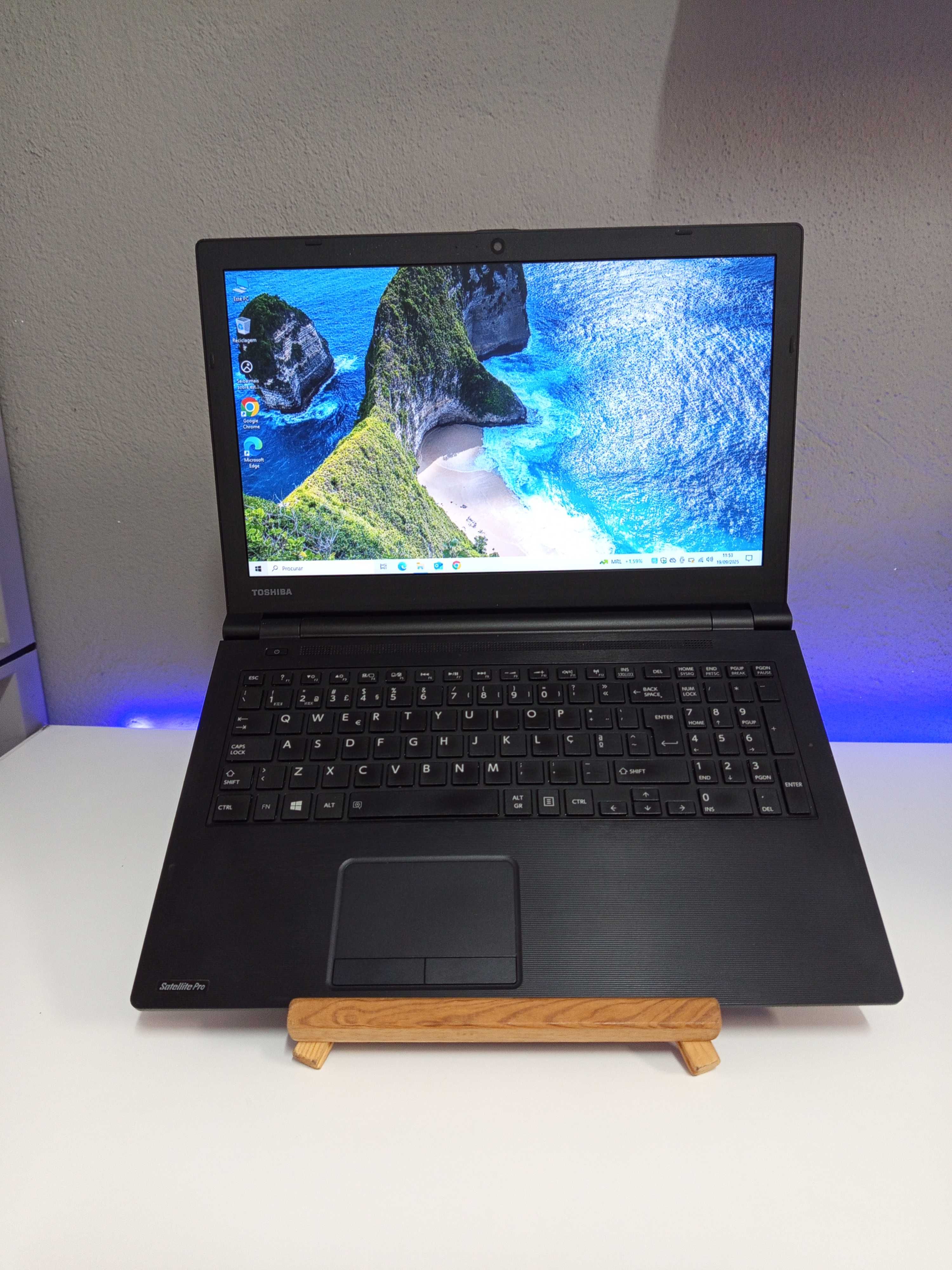 Toshiba CORE i7 Ram 8GB SSD