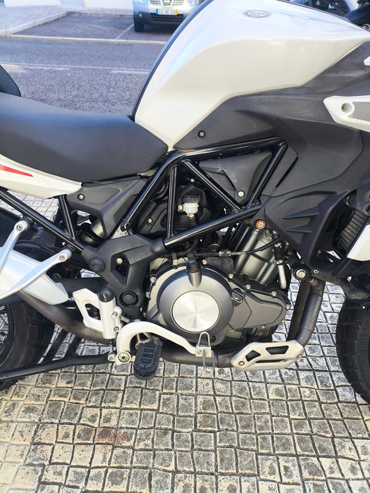 Benelli TRK 502X