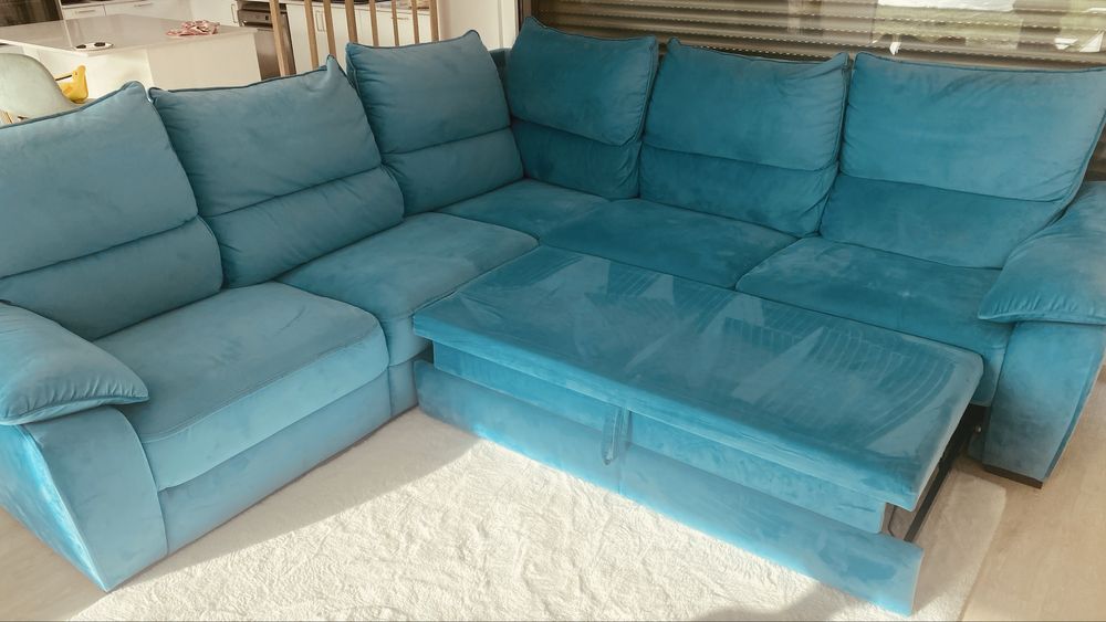 Sofá de canto azul-turquesa com chaise longue — excelente estado!