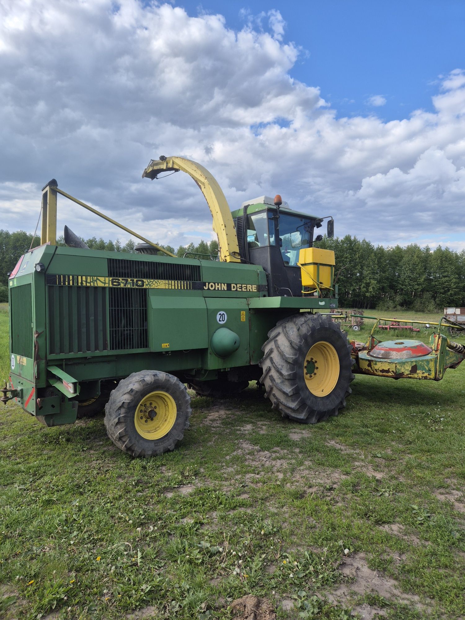 Sieczkarnia do kukurydzy John deere 6710, podbieracz, kemper