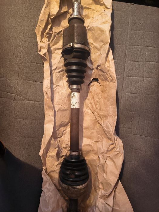 Полуось на  logan/sandero 1.6 (k4m)