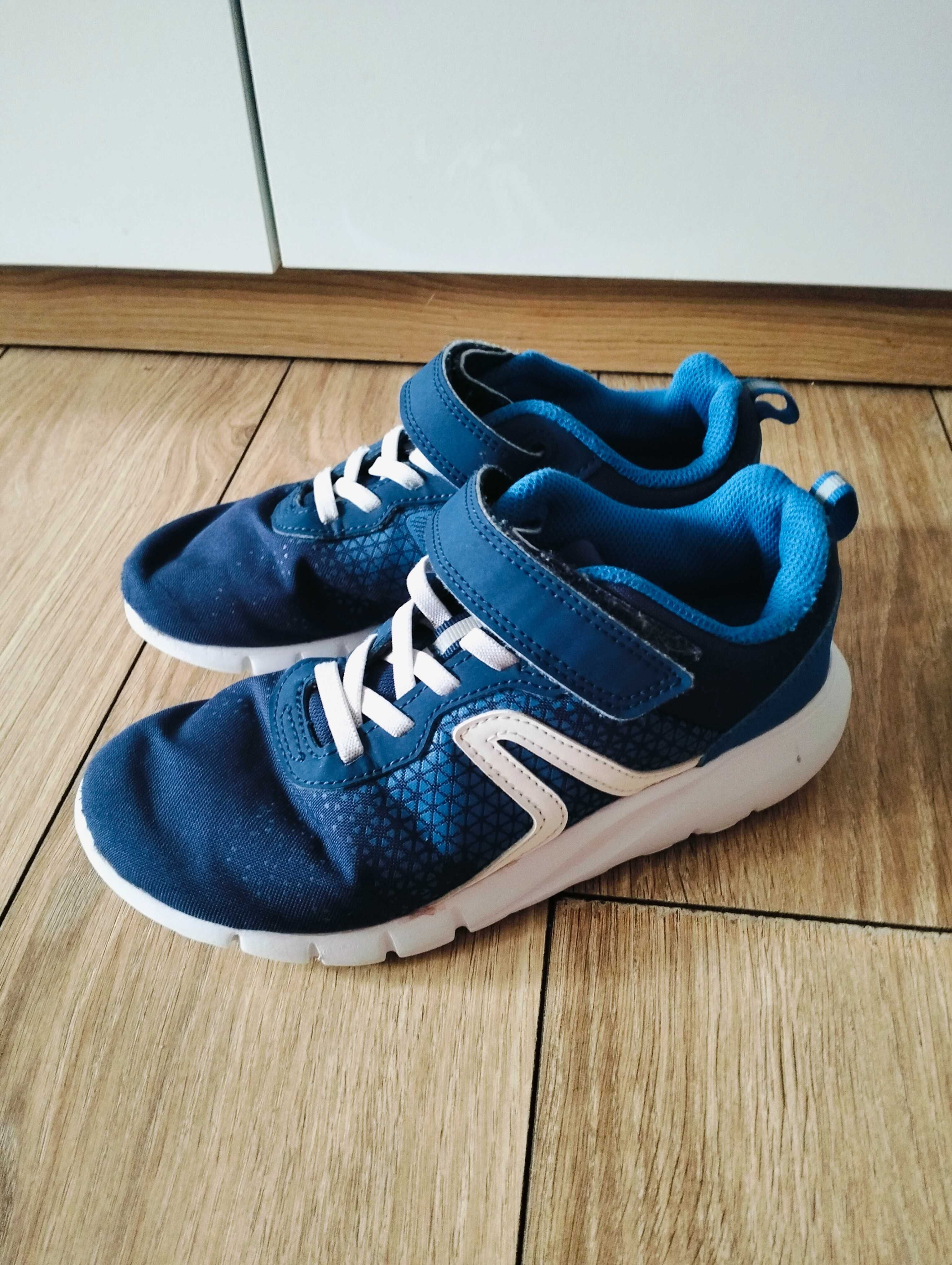 Adidasy siatkowe Newfeel soft 140, Decathlon r. 34