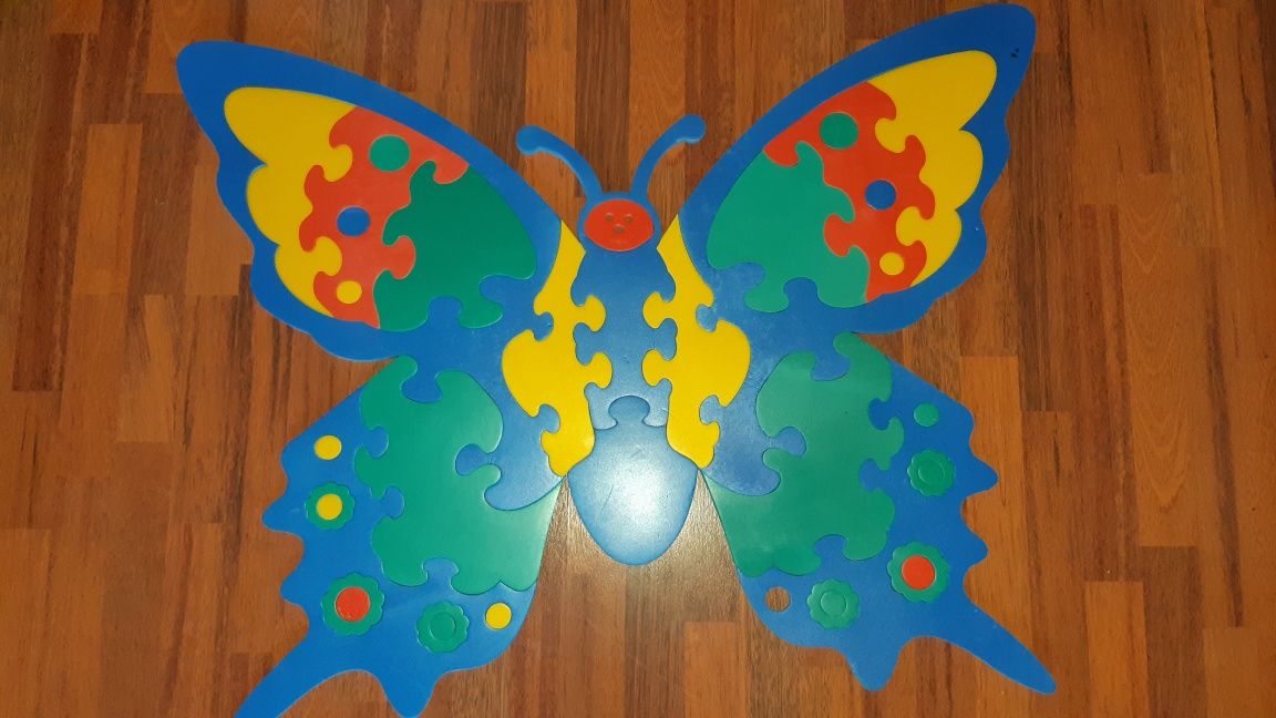 Пазл напольный ковёр большая бабочка